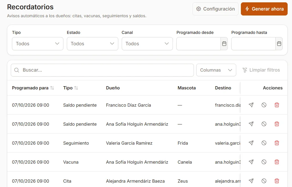 Recordatorios programados para los dueños: saldo pendiente, seguimiento, vacuna y cita.